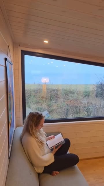 Annonce// reklame ● Har du brug for en pause?
Så er @tinyseaside det perfekte sted🏝

Tag væk fra hve