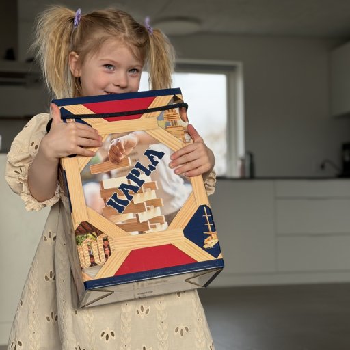 TEST af KAPLA klodser, Tegnestaffeli og puslespil fra Legeakademiet