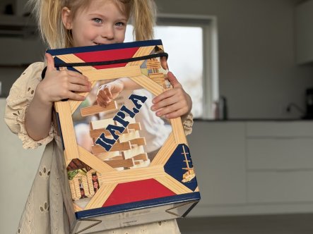 TEST af KAPLA klodser, Tegnestaffeli og puslespil fra Legeakademiet