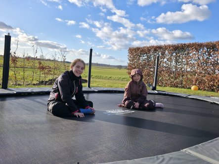 TEST af Jumpmaster Premium Oval Inground 5,0 m trampolin