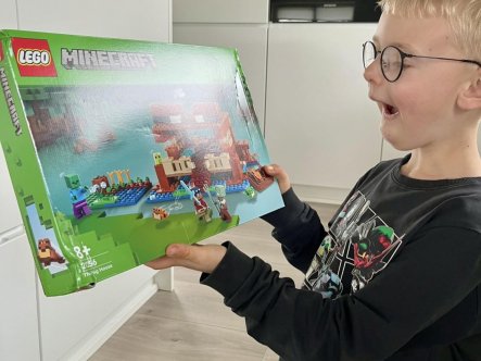 TEST af Lego Minecraft Frøhuset 21256 8+