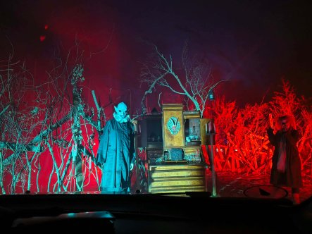 TEST af Horror Drive Thru 2026 verdens længste gysersafari