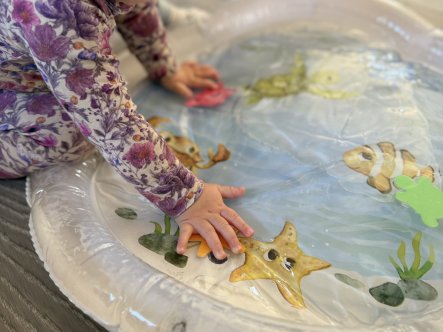 TEST af Filibabba vandlegemadras og aktivitetstæppe