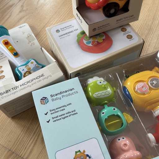 Kreativ leg og nysgerrig udforskning