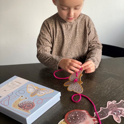 Kreativ fordybelse med broderisæt fra Skovens dyr