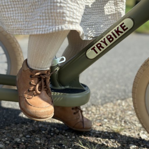 Retrodesign i fokus – matte farver, brune detaljer og klassisk look