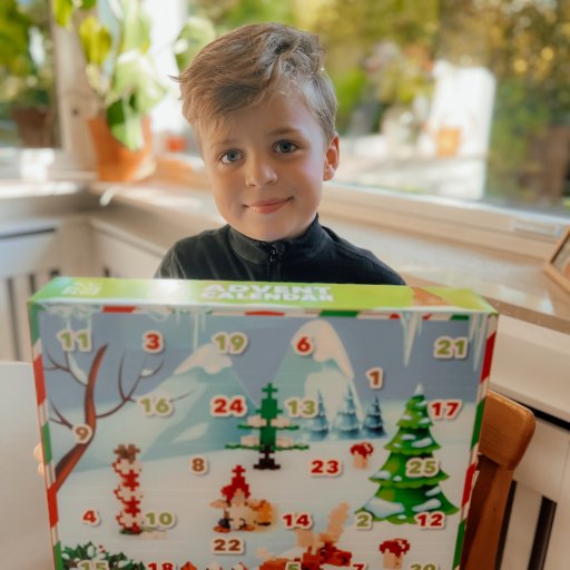 Kreativ julekalender fyldt med Plus-Plus byggeglæde