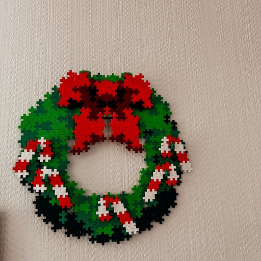 Julekrans og hyggeligt familiebyggeri i december