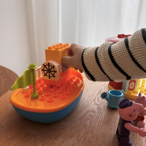 Fantasi og finmotorik i fuld gang med Duplo