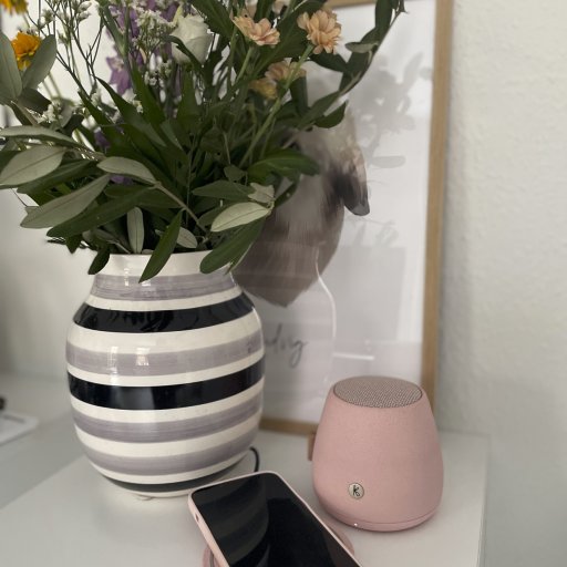 wiCHARGE Stone gør trådløs opladning nem og stilfuld
