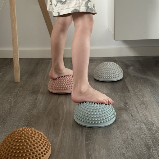 Balance, motorik og sanser trænes gennem sjov bevægelse