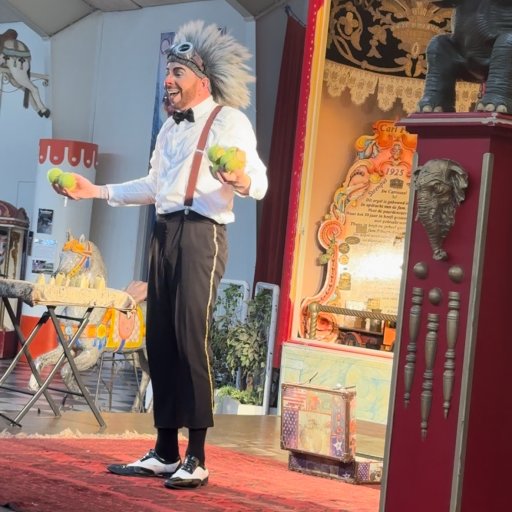 Klovnen Michael fik både børn og voksne til at grine hele dagen