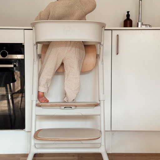 Én stol – utallige muligheder fra de første år og langt ind i barndommen.