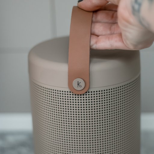 Stilrent design og kraftfuld lyd samlet i én højttaler