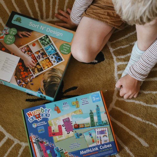 Montessori-sorteringssættet styrker kreativitet og finmotorik