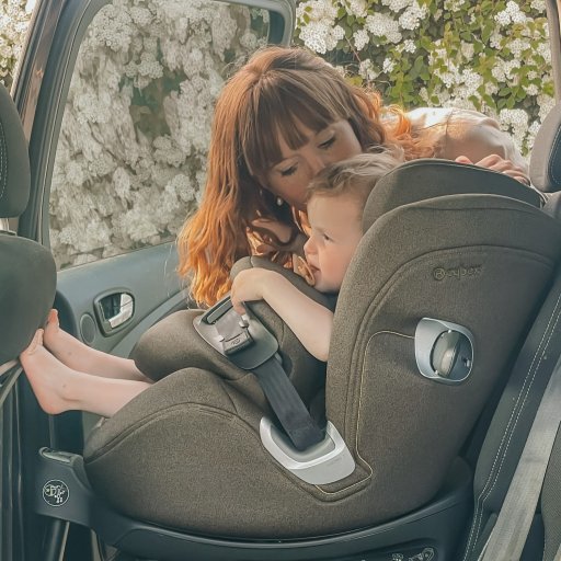 Cybex Anoris T i-Size kombinerer banebrydende sikkerhed med høj komfort.
