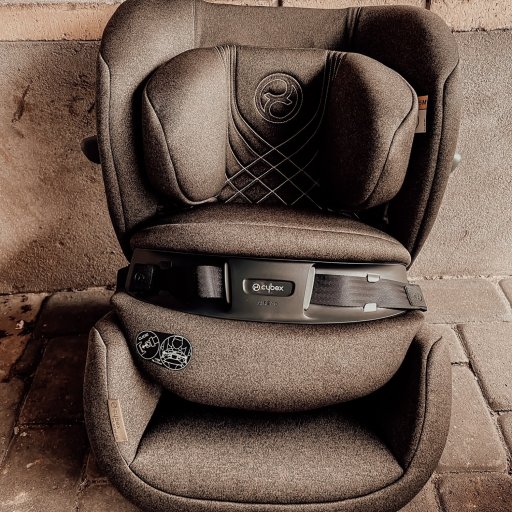 Cybex Anoris T i-Size kombinerer banebrydende sikkerhed med høj komfort.