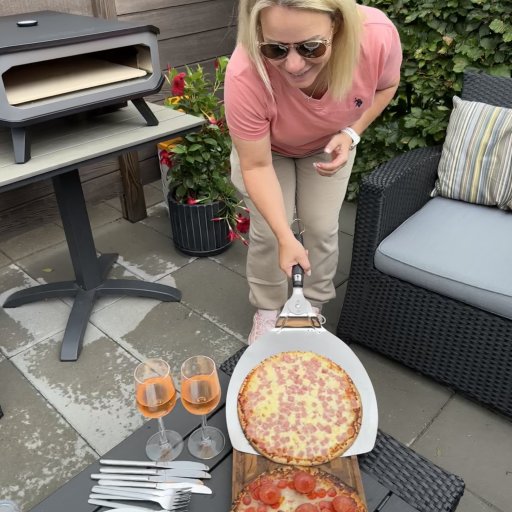 Sprøde stenovnspizzaer på få minutter med Cozze Pizzaovn