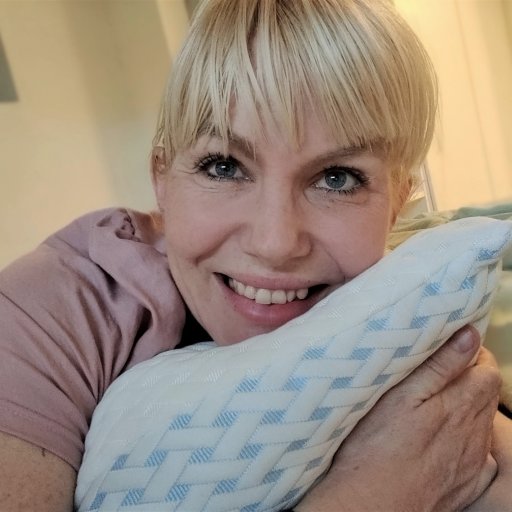The Nap Pillow tilpasser sig dig – ikke omvendt
