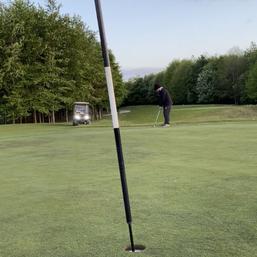 18 hullers golf i smukke og udfordrende omgivelser