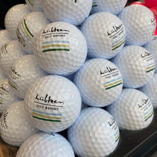 18 hullers golf i smukke og udfordrende omgivelser