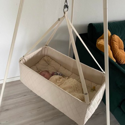 Blide bevægelser hjælper med at skabe ro ved puttetid