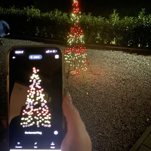Light Tree lyser op i mørket