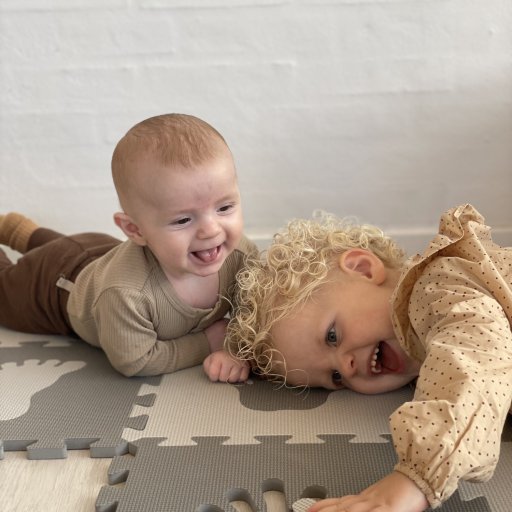 Motorisk leg fra baby til tumling