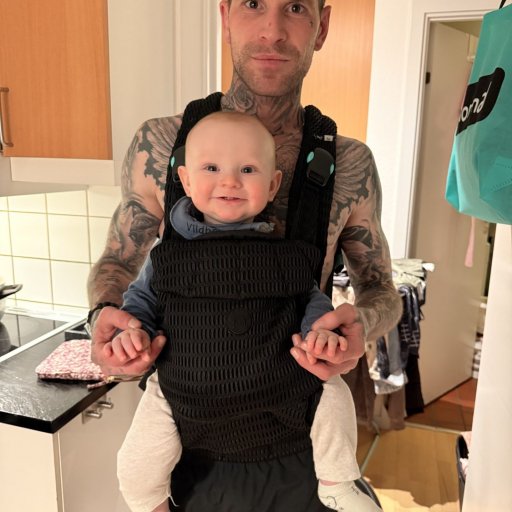 Lydie og Katrine tester