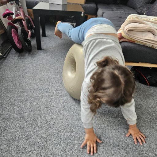 bObles Donut M Walnut & Donut-gynge – Motorikleg, design og sjov i ét