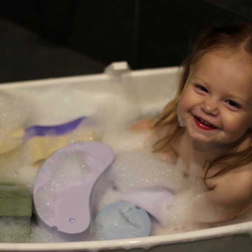 Fordybelse og leg i badet