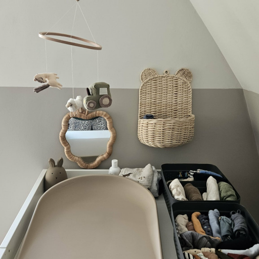 Stabil komfort og rolige farver ved puslepladsen