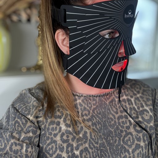 Selvforkælelse og hudglød – lysterapien i gang