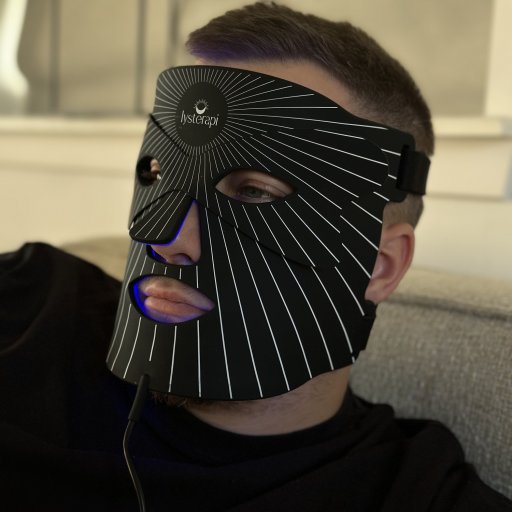 Selvforkælelse og hudglød – lysterapien i gang