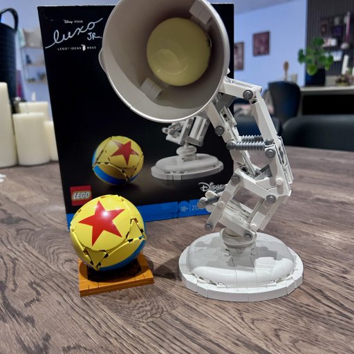 Pixar-magi i klodser – når nostalgi og byggehygge mødes