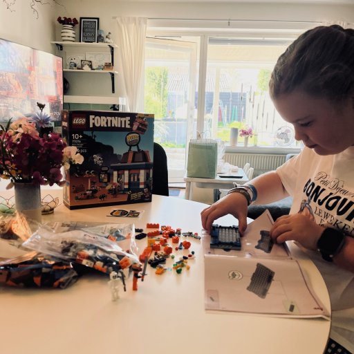 Når gaming bliver til klodser – Fortnite-universet bygget i LEGO