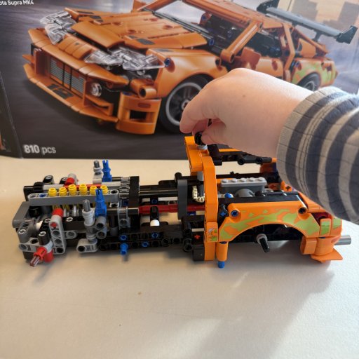 Fra klodser til køremaskine – når LEGO-byggeri bliver til ren bilglæde