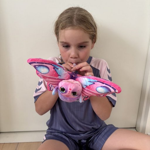 Magisk unboxing og krammeklar glæde med Fluffyfly