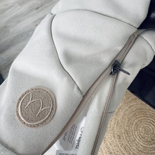 Universelt, vandafvisende og blĂždt â Najell-sĂŠttet i Oat Beige