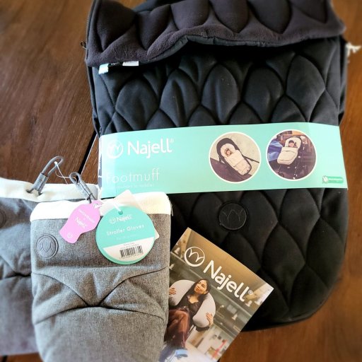 Barnet varmt, forĂŠlderen lun â klar til dansk vejr