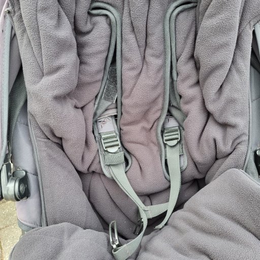 Barnet varmt, forĂŠlderen lun â klar til dansk vejr