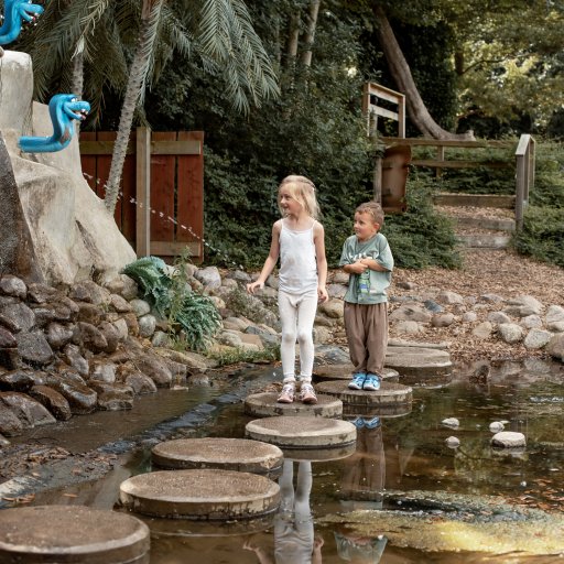 Den perfekte fødselsdag fyldt med mod, grin og traditioner.