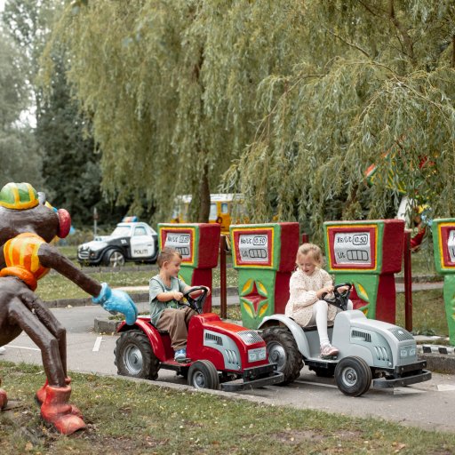 Den perfekte fødselsdag fyldt med mod, grin og traditioner.