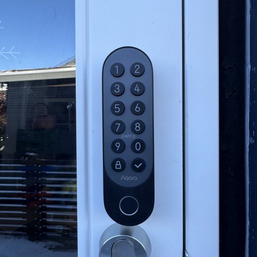 Nøglefri hverdag og øget sikkerhed ved hoveddøren