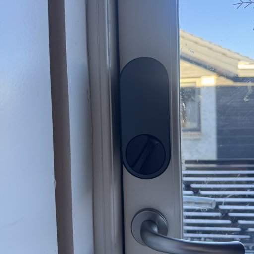 Nøglefri hverdag og øget sikkerhed ved hoveddøren