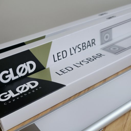 Praktisk lys i garderoben – se tøjet med det samme