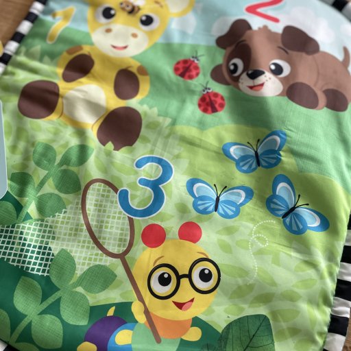 Spejl, klodser og farver – sanseleg der vækker nysgerrigheden.