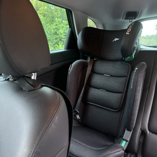 En autostol der vokser med barnet fra 4 til 12 år