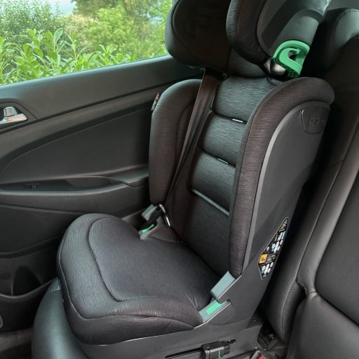 En autostol der vokser med barnet fra 4 til 12 år