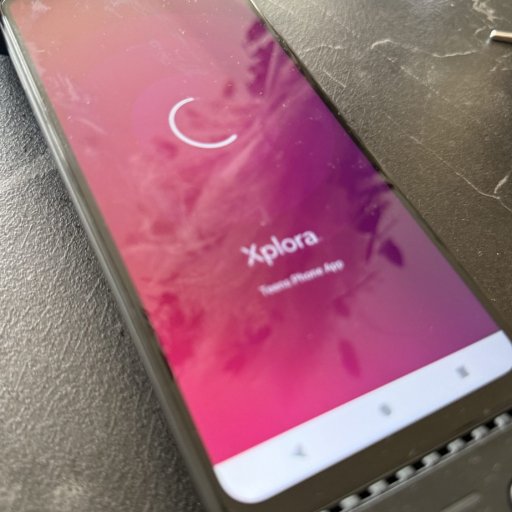 En smartphone der giver både frihed til barnet og tryghed til forældrene